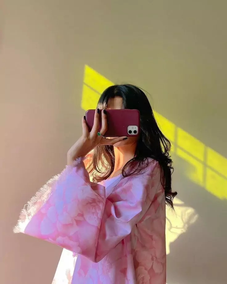 20+ Mirror Selfie Dp, Pics, Images, Photos & Wallpapers (2025) Aesthetic Mirror Selfie for Instagram