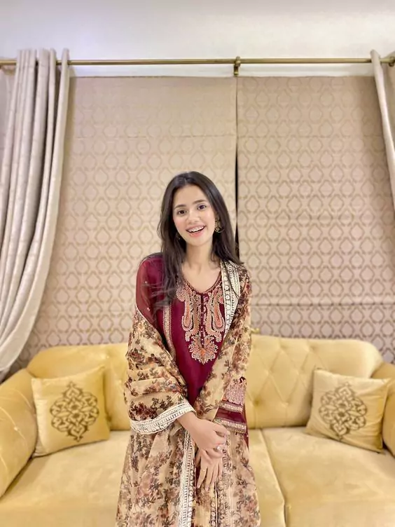 30+ Stunning Girls Dp, Photos, Pics to Bright Your Profile Cute & Stylish Girls Dp