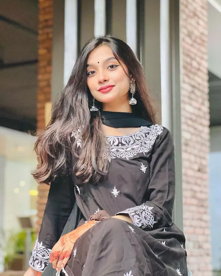 30+ Stunning Girls Dp, Photos, Pics to Bright Your Profile Girls Dp for WhatsApp