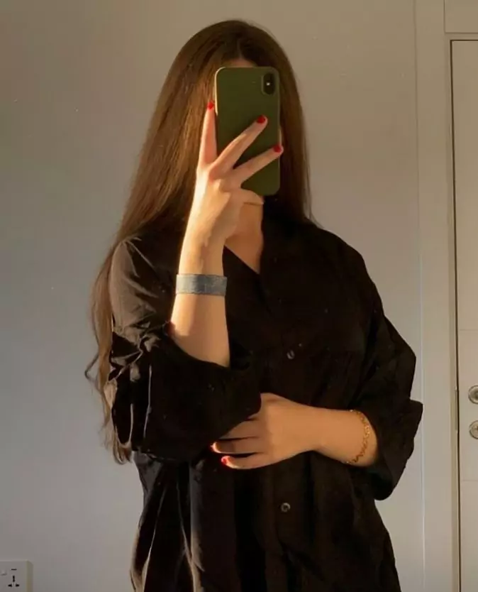 20+ Mirror Selfie Dp, Pics, Images, Photos & Wallpapers (2025) Girls Mirror Selfie Pic