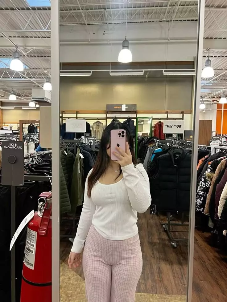 20+ Mirror Selfie Dp, Pics, Images, Photos & Wallpapers (2025) Mirror Dp for Girls