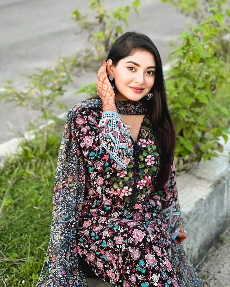30+ Stunning Girls Dp, Photos, Pics to Bright Your Profile Muslim Girls Dp
