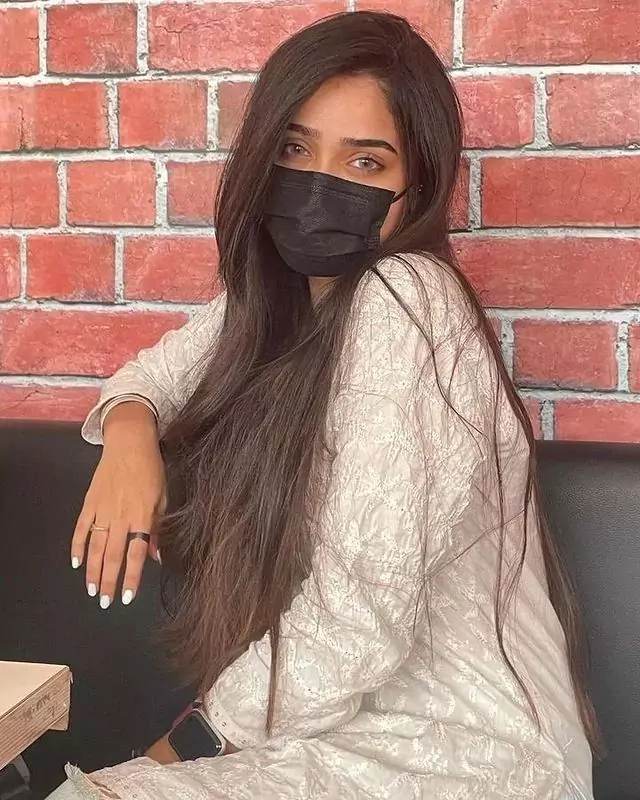 20+ Beautiful Mask Girl DP, Photos, Pictures & Wallpapers (2025) Stylish Mask Girl Photo