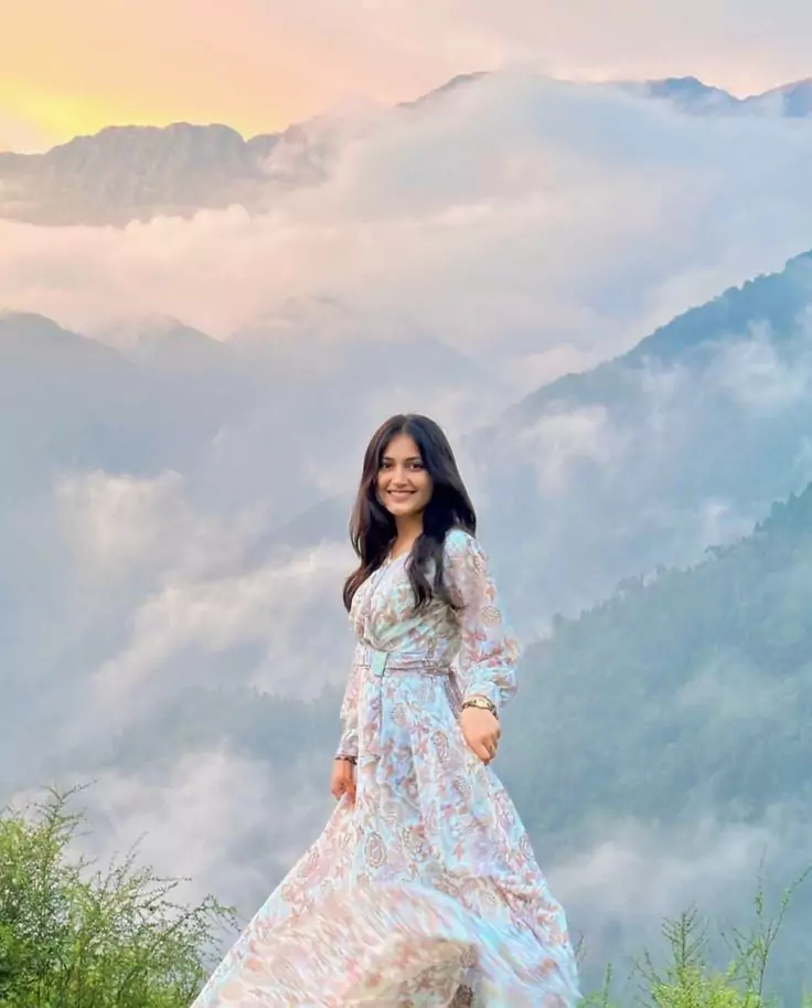 30+ Stunning Girls Dp, Photos, Pics to Bright Your Profile White Dress Cute Girl Dp