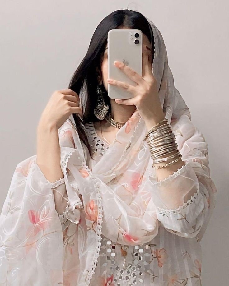 25. Beautiful Profile Pic 25. Beautiful Profile Pic